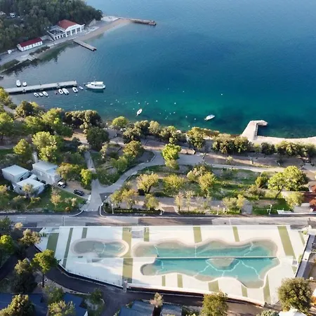 Sea House Pool & Jacuzzi, Bikes, Sup - Privilege Point & Vakantiehuis Selce